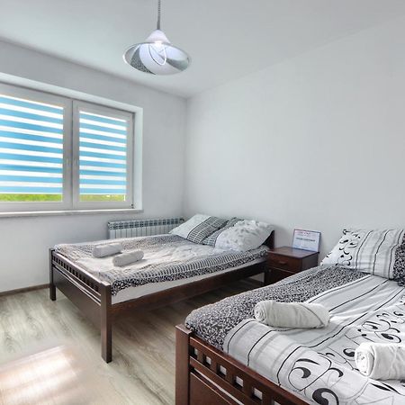 Ceglany Apartament Ustrzyki Dolne Ngoại thất bức ảnh