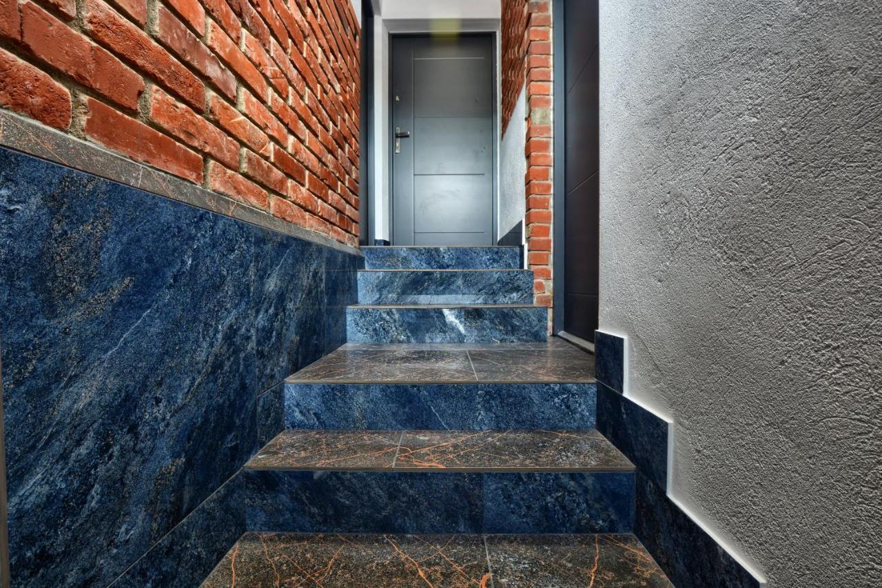 Ceglany Apartament Ustrzyki Dolne Ngoại thất bức ảnh