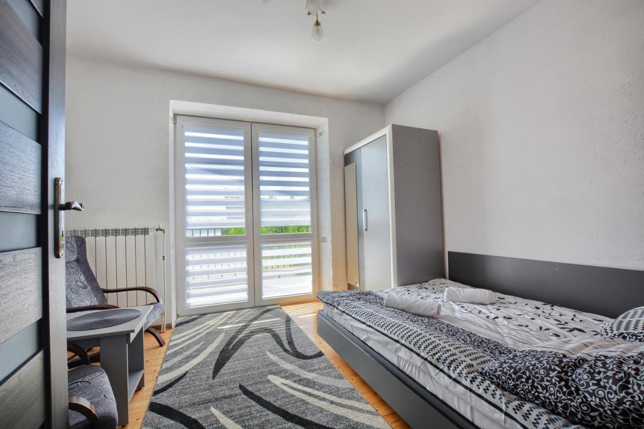 Ceglany Apartament Ustrzyki Dolne Ngoại thất bức ảnh